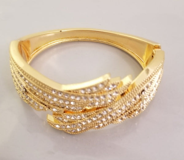 Beautiful Gold Plated With Crystal Bracelet