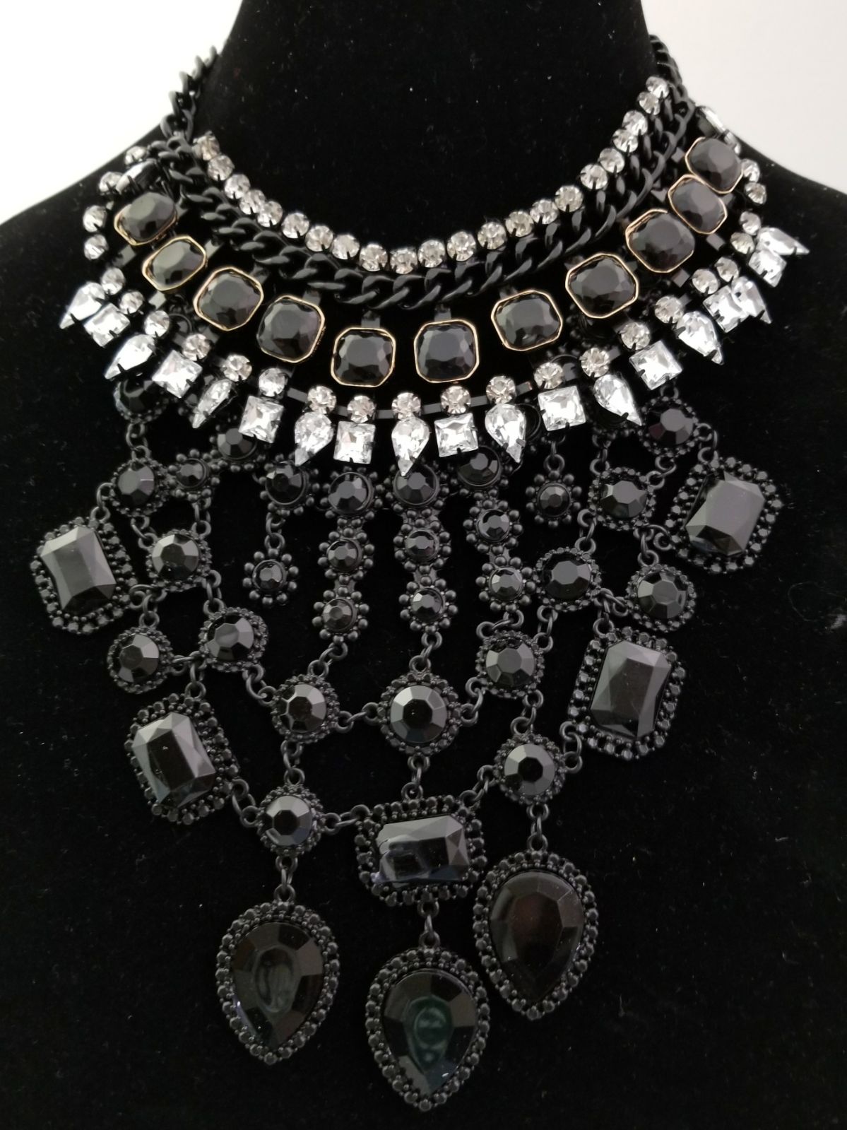 Royal Dark Mystery Necklace - Theresa Exotic Apparel