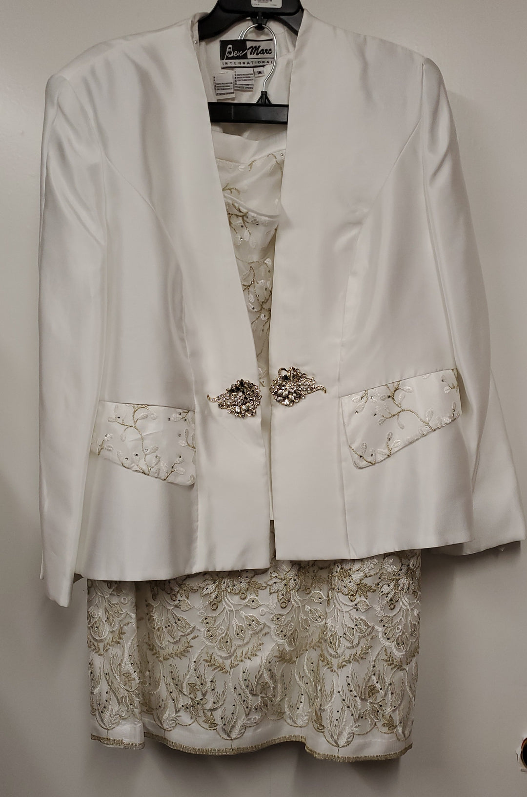 Ben Marl Ladies High End 2pc White Suit with Embroidery Skirt