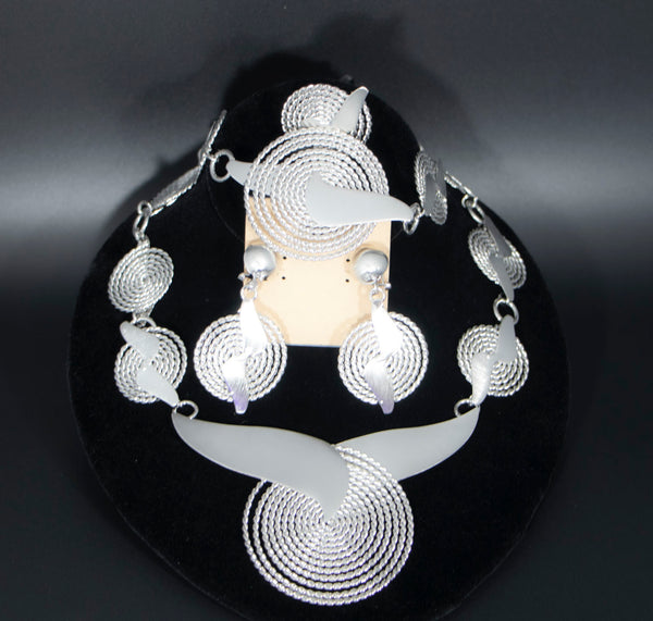 Beautiful 4 pc Silver Plated Necklace Set