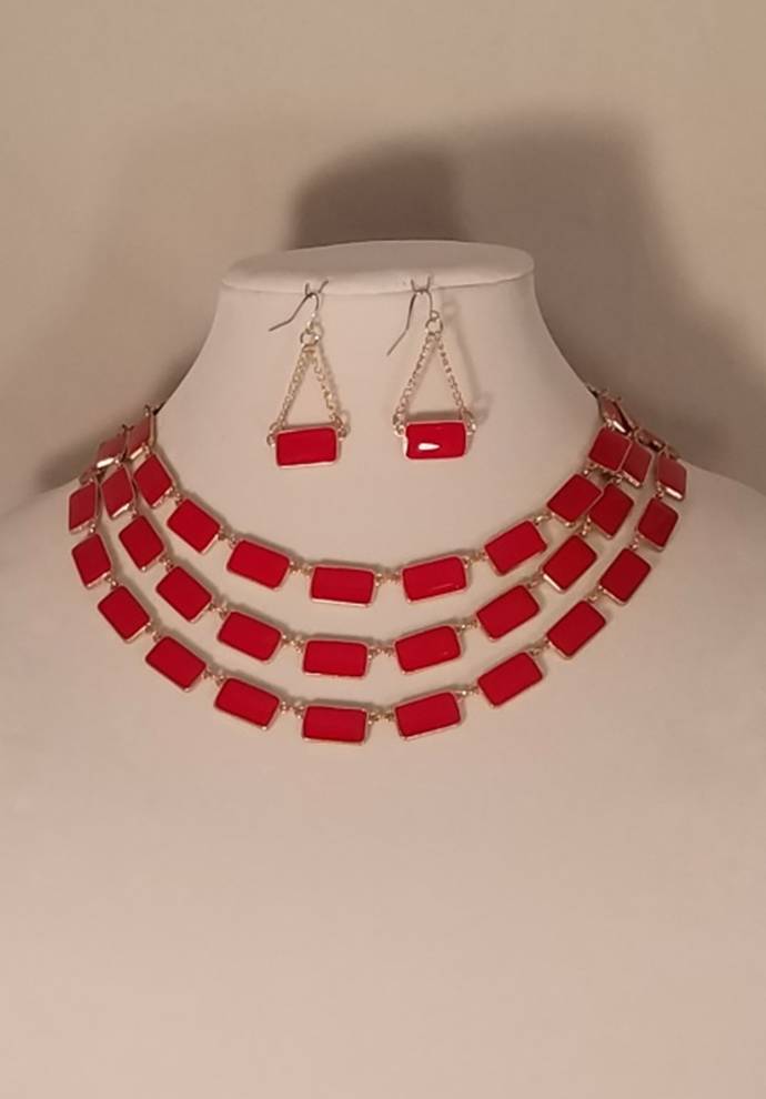 2 Pcs. Red And Gold Necklace Set