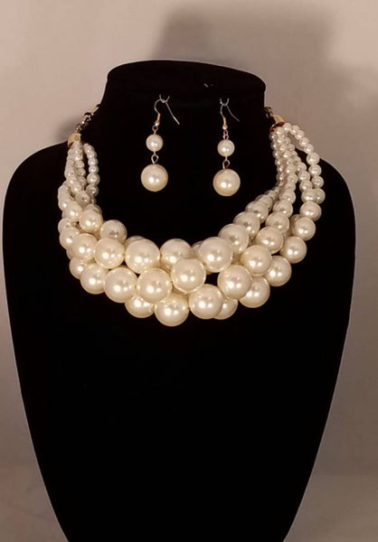 2 Pcs. Chunky Pearl Necklace Set