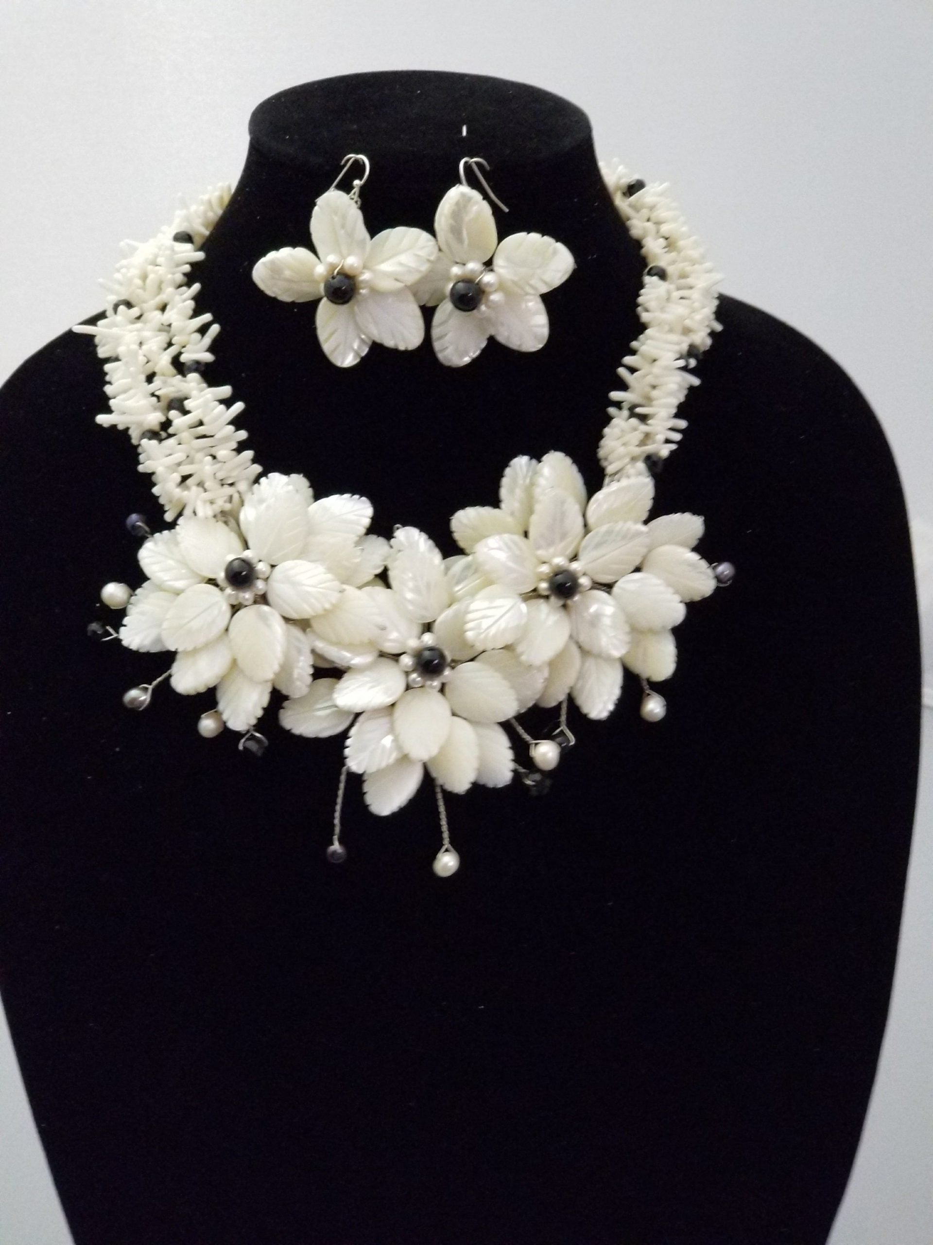 Party Style Natural White Pearl  Necklace Set - Theresa Exotic Apparel