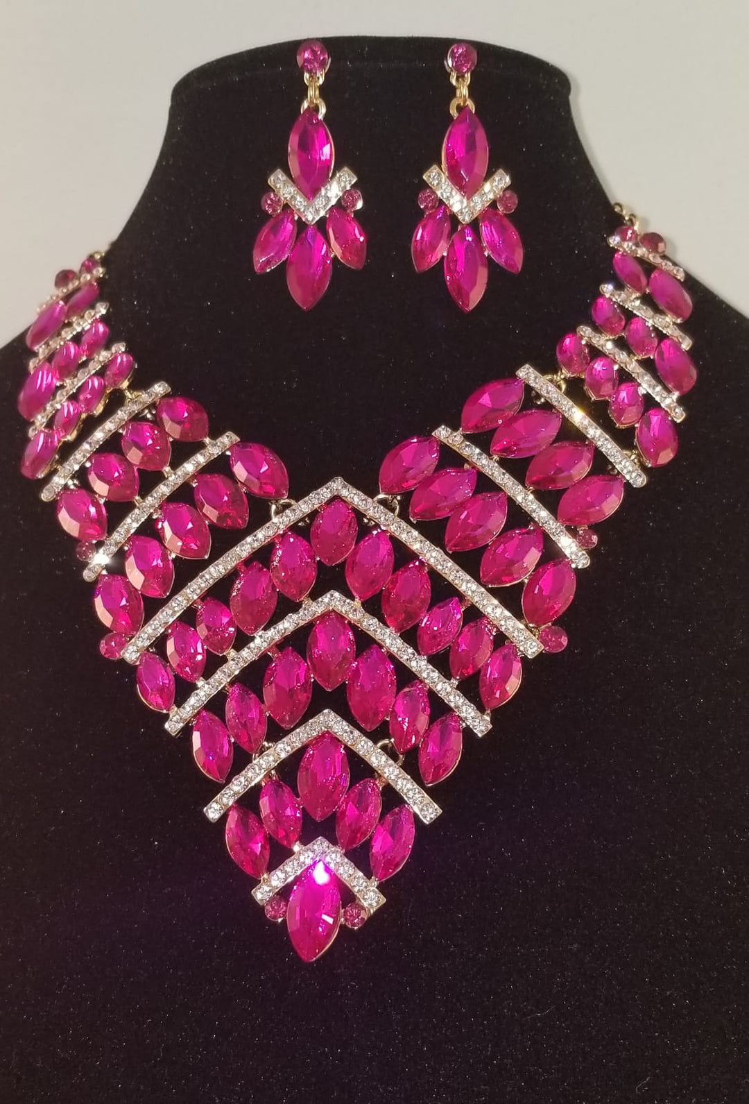 Beautiful 2 pc Fuchsia Diamond Butterfly Necklace Set