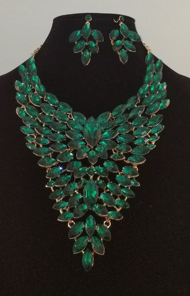 2 pc Green Stone Necklace Set