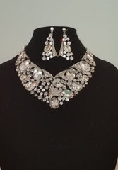 Elegant 2 pc Crystal Necklace Set