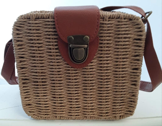 Brown Straw Hand Bag with Leather Straps