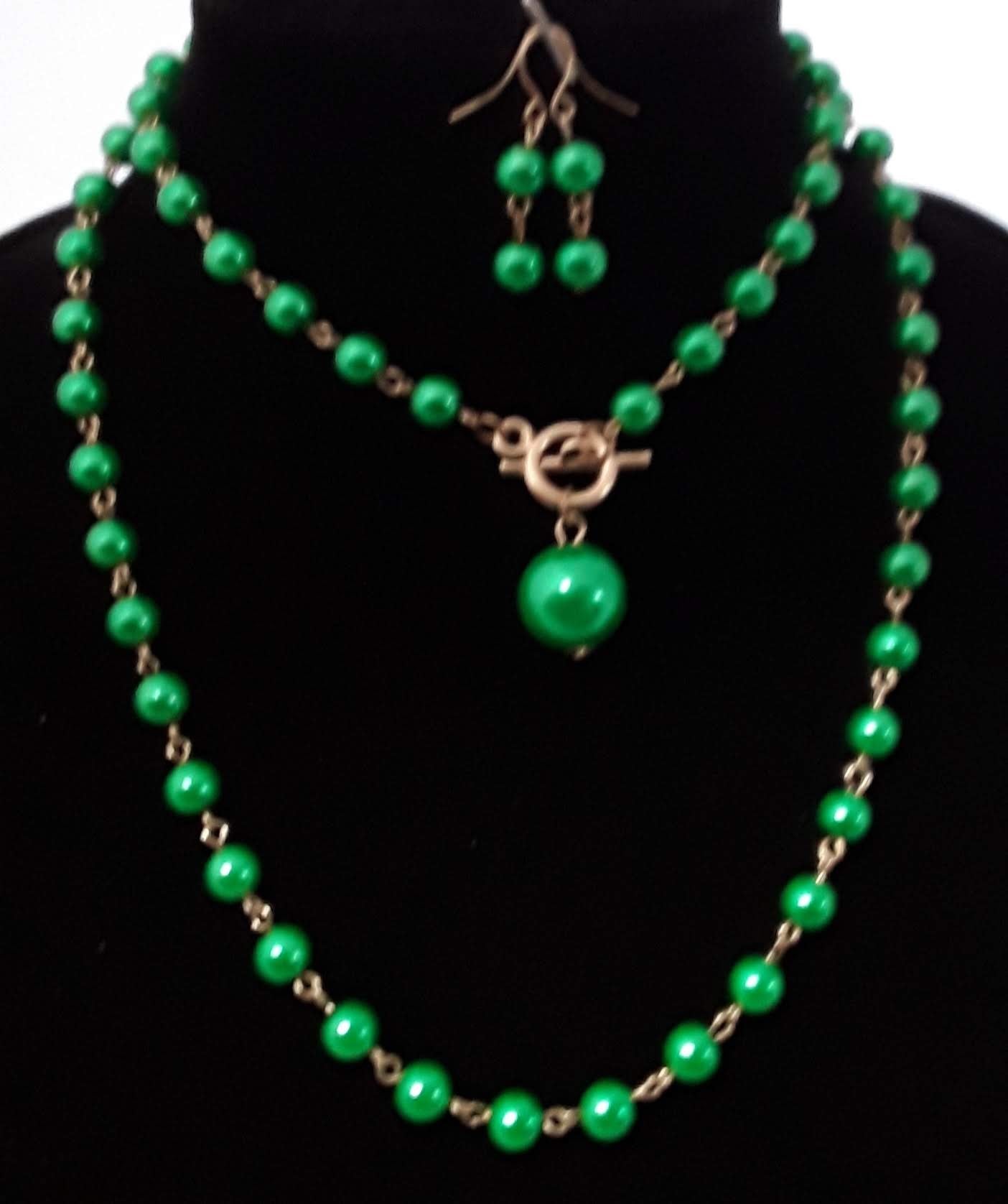 Single String Green Pearl Necklace Set