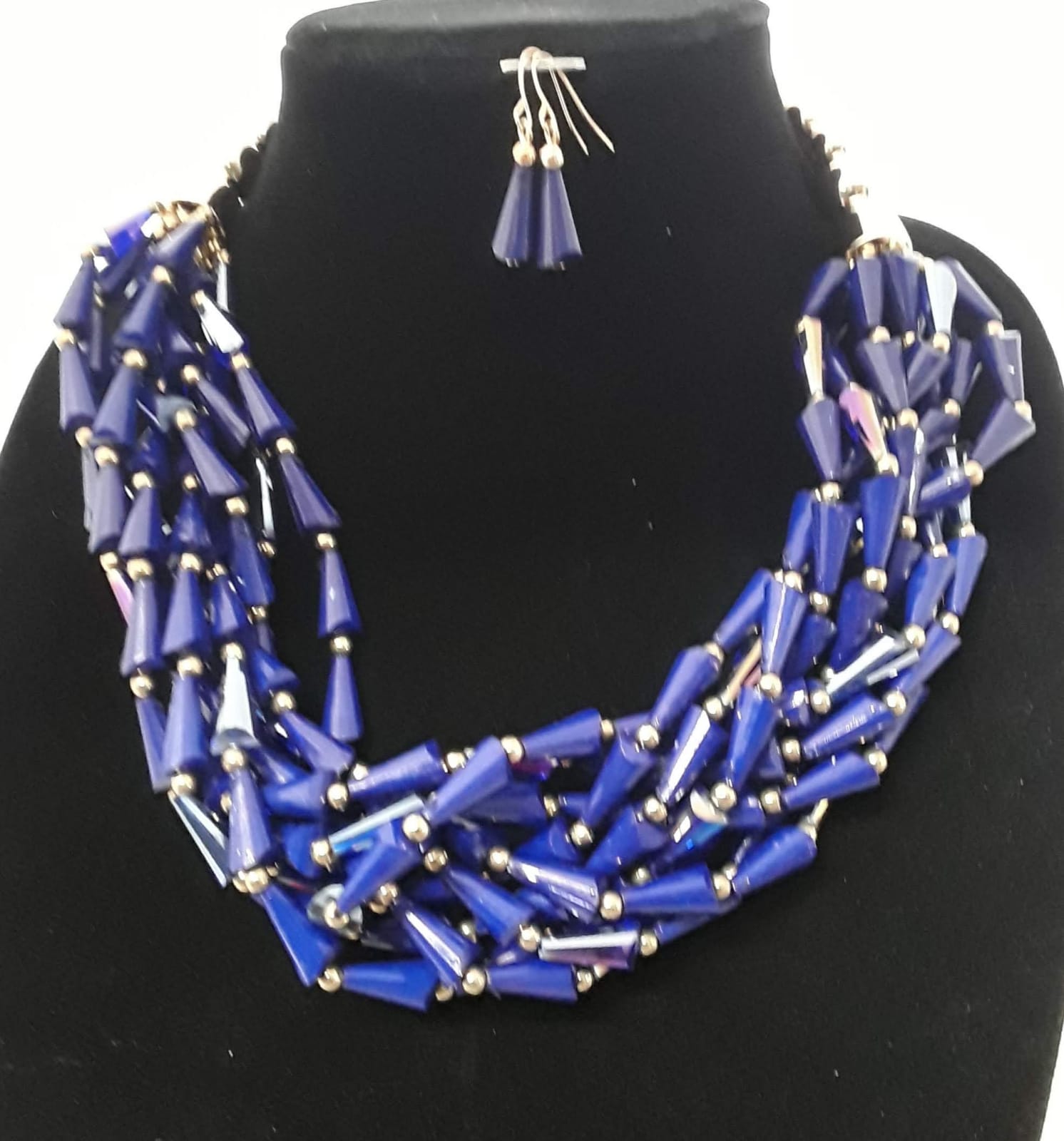 Elegant 2 pc Blue Chunky Beaded Necklace Set