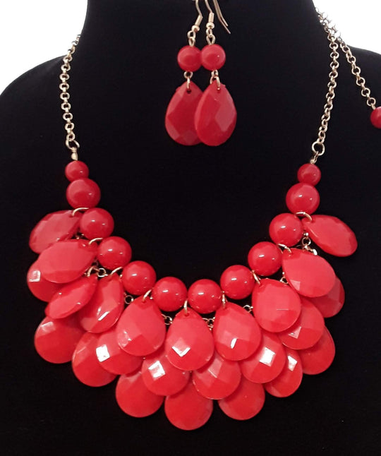 Beautiful Red 2 pc Flat Beaded Necklace Set