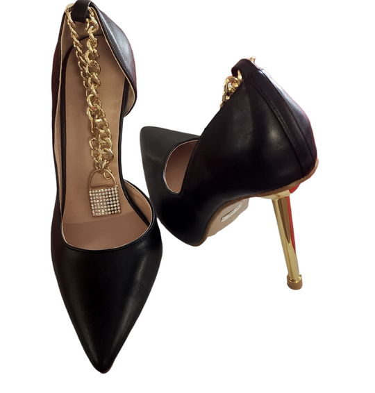 Ladies Fashionable High Heel Shoe w/ Gold Chain & Diamond Lock