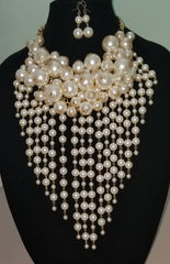 Beautiful Big White Pearl Necklace Set